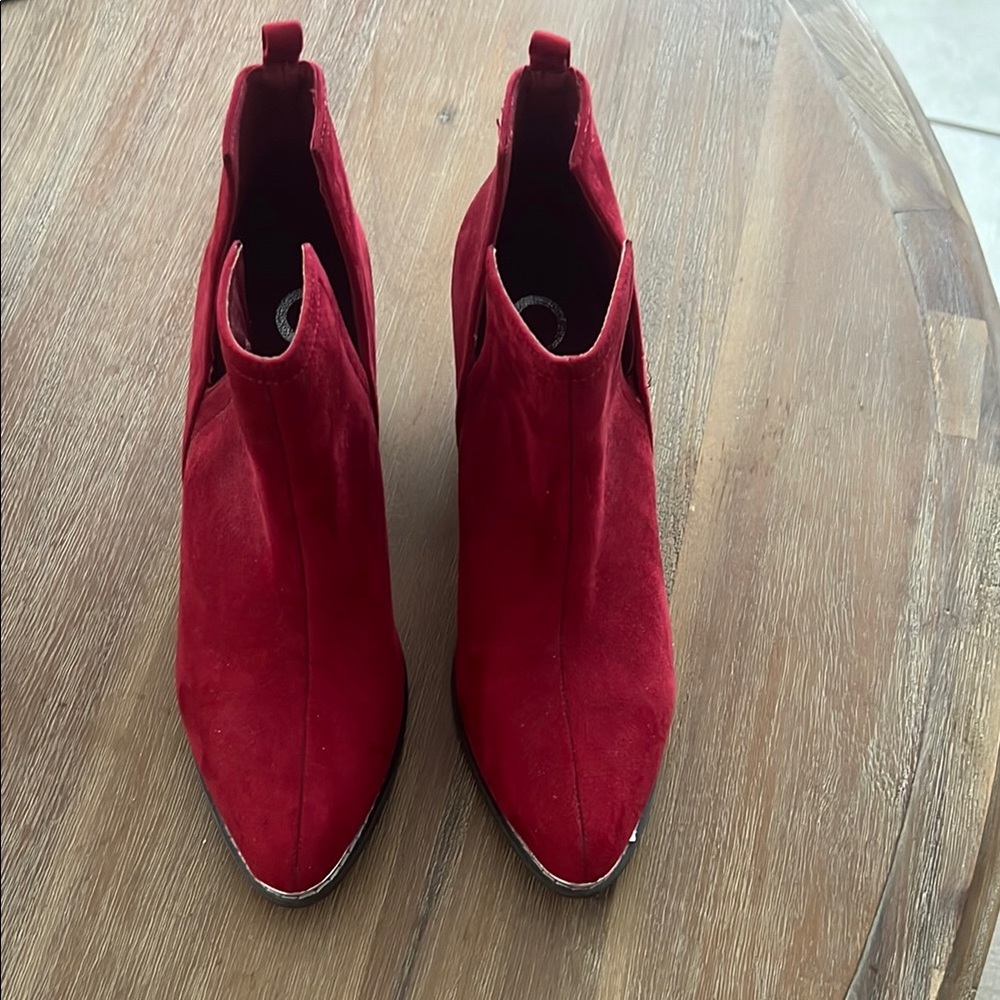 Elegant Red Suede Ankle Boots brand new never won no tags beautiful